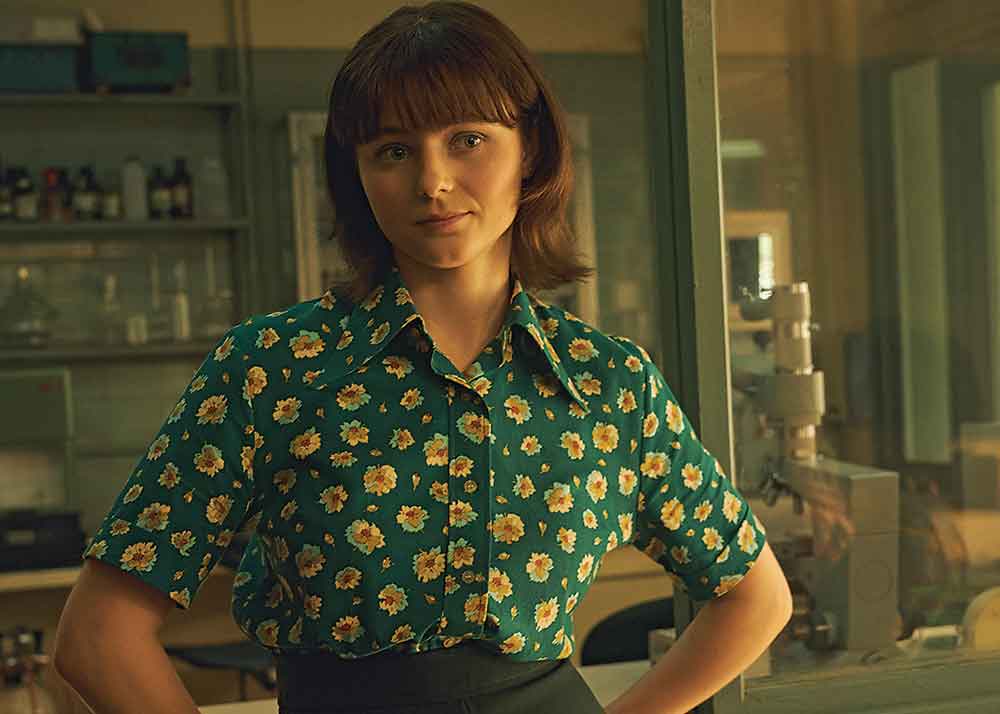 Joy on Netflix. Pictured: Thomasin McKenzie as embryologist Jean Purdy, the unsung hero of IVF. 