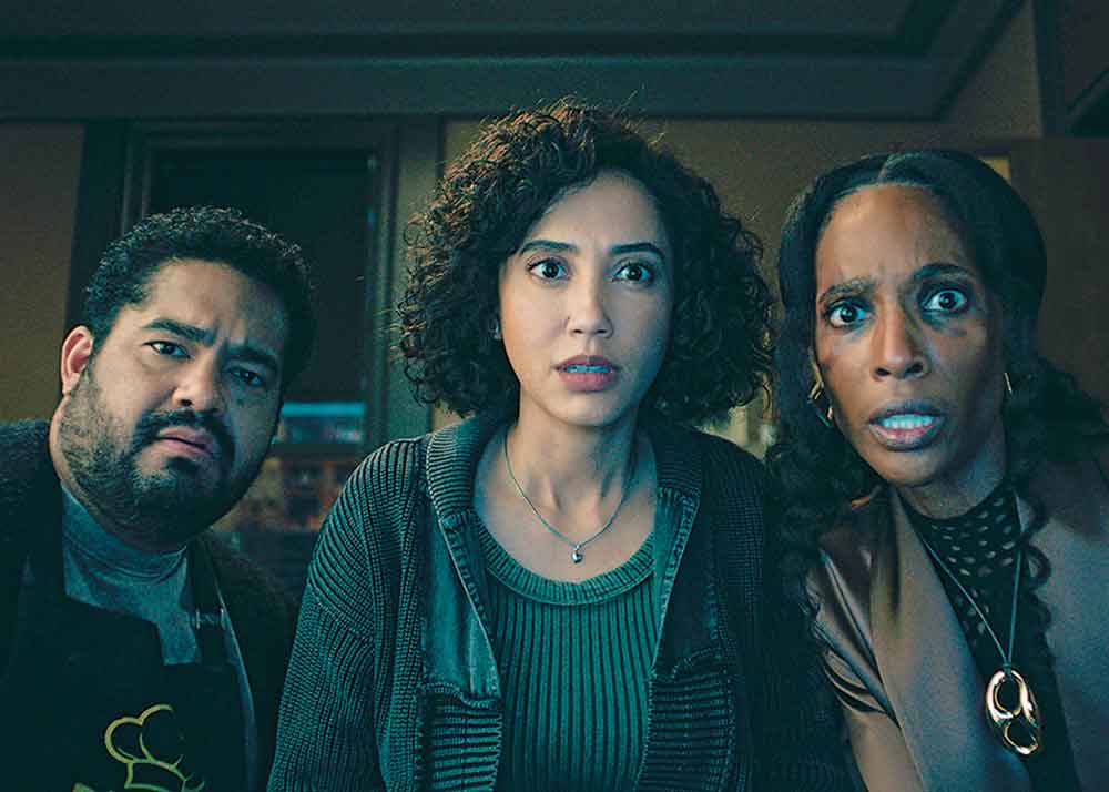 Upload on Prime Video. Pictured: Ivan (Josh Banday), Lucy (Andrea Rosen) and Aneesha (Zainab Johnson).